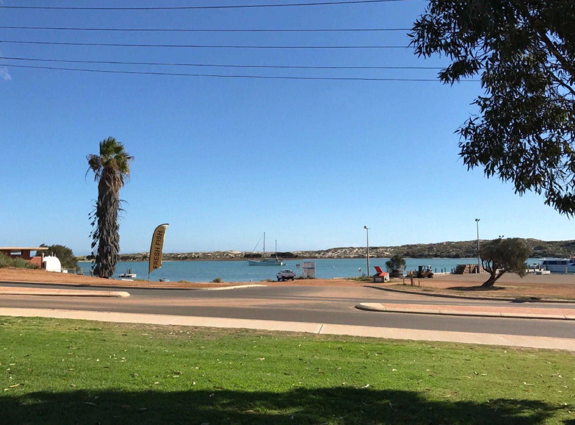 Kalbarri Beach Resort Bagian luar foto